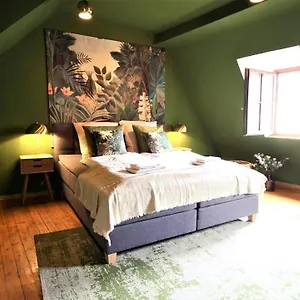 The George - Boutique Style Homestay